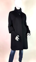 Lade das Bild in den Galerie-Viewer, MANTEL CINZIA ROCCA