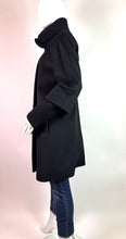 Lade das Bild in den Galerie-Viewer, MANTEL CINZIA ROCCA