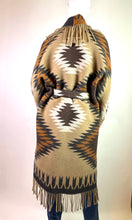 Lade das Bild in den Galerie-Viewer, MANTEL BAZAR DELUXE