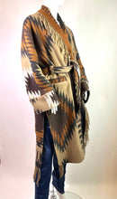 Lade das Bild in den Galerie-Viewer, MANTEL BAZAR DELUXE