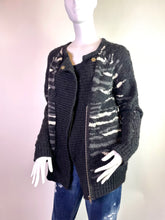 Lade das Bild in den Galerie-Viewer, STRICKJACKE IRO