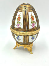 Lade das Bild in den Galerie-Viewer, PORZELLAN EI