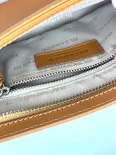 Lade das Bild in den Galerie-Viewer, KOSMETIK TASCHE JIL SANDER