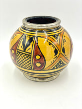 Lade das Bild in den Galerie-Viewer, VINTAGE POTTERY