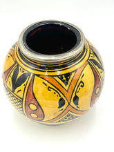 Lade das Bild in den Galerie-Viewer, VINTAGE POTTERY