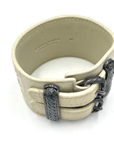 Lade das Bild in den Galerie-Viewer, ARMBAND BOTTEGA VENETA