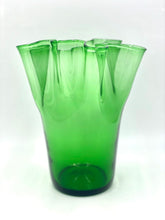 Lade das Bild in den Galerie-Viewer, GLAS VASE VINTAGE