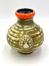 Lade das Bild in den Galerie-Viewer, VINTAGE POTTERY