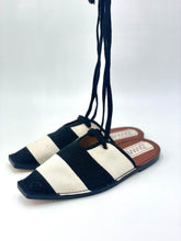 Lade das Bild in den Galerie-Viewer, MULES ZIMMERMANN