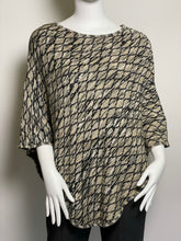 Lade das Bild in den Galerie-Viewer, PONCHO MISSONI