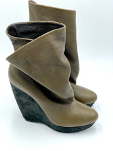 Lade das Bild in den Galerie-Viewer, STIEFELETTEN BALENCIAGA