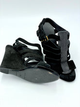 Lade das Bild in den Galerie-Viewer, KEILABSATZ SANDALEN BALENCIAGA