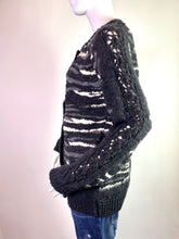 Lade das Bild in den Galerie-Viewer, STRICKJACKE IRO
