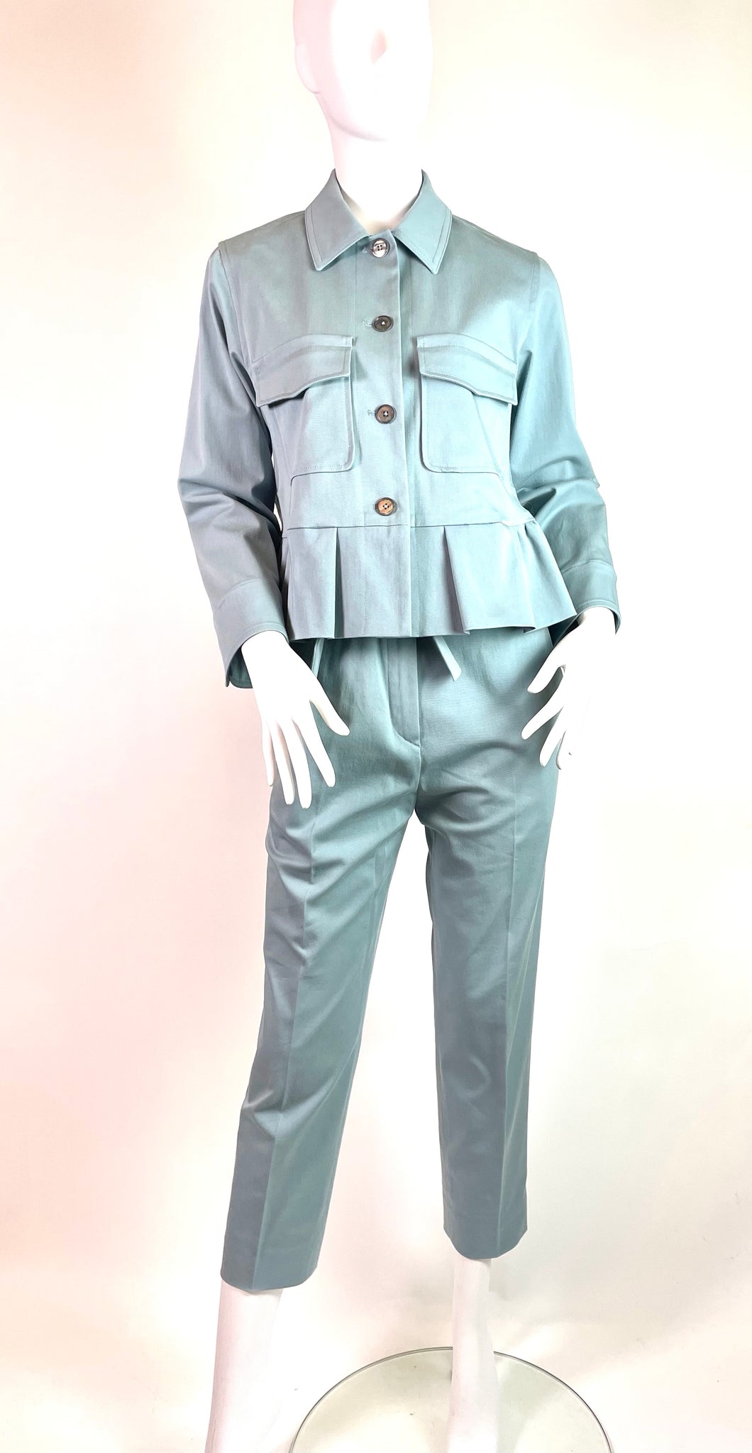 HOSENANZUG ODEEH
