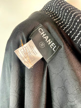 Lade das Bild in den Galerie-Viewer, BLAZER CHANEL
