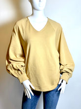 Lade das Bild in den Galerie-Viewer, SWEATER SO SUE
