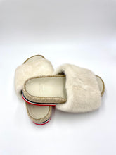 Lade das Bild in den Galerie-Viewer, FLIP FLOPS MONCLER
